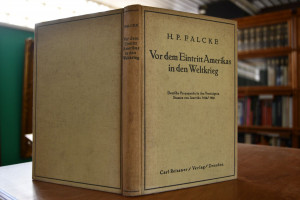 Vor dem Eintritt Amerikas in den Weltkrieg.