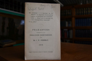 Praeadvies uitgebracht aan de Nederlandische Ju...