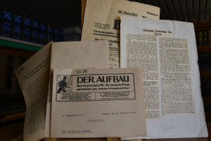 Konvolut von zeitgenössischen Presseberichten z...