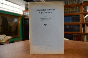 L`identification a distance.