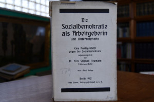 Die Sozialdemokratie als Arbeitgeberin und Unte...