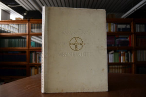 Fünfzig Jahre 1888-1938 Bayer Arzneimittel.