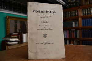 Gesetz und Geschichte. Eine philosophische Gabe...