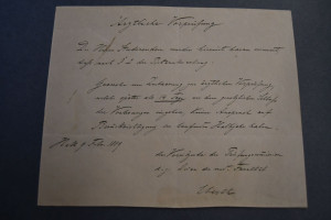 Handschriftlicher Aushang zur ärztlichen Vorprü...