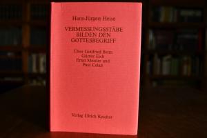 Vermessungsstäbe bilden den Gottesbegriff. Über...