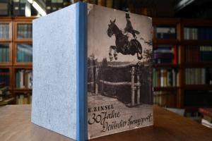 30 Jahre Deutscher Springsport. Eine photograph...