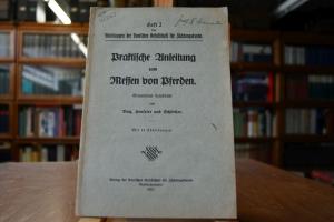 Praktische Anleitung zum Messen von Pferden.