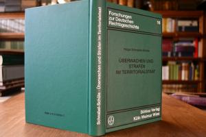 Überwachen und Strafen im Territorialstaat. Bed...