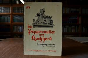 Die Puppenmutter am Kochherd. Ein nützliches Al...