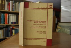 Volkstum zwischen Moldau Etsch und Donau.