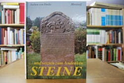 ... und setzen zum Andenken Steine.