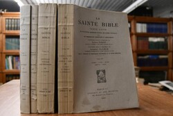 La Sainte Bible. Texte Latin et traduction fran...