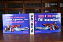 Helga & Bernd zeigen 100 Liebespositionen.
