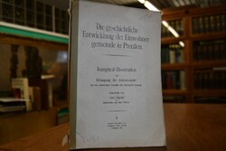 Die geschichtliche Entwicklung der Einwohnergem...