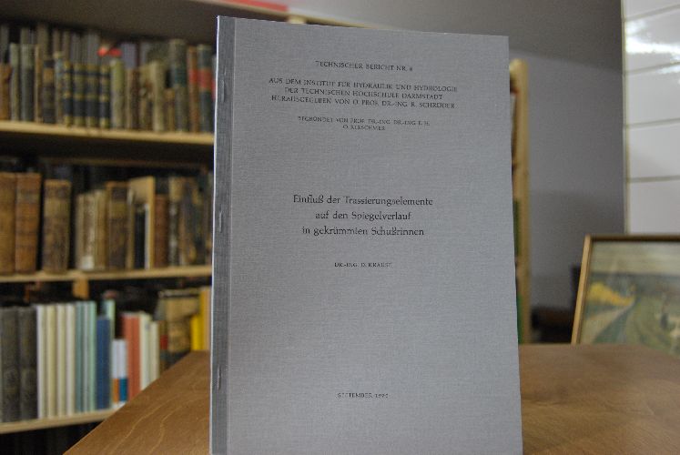 Technischer Bericht Nr. 6. Aus dem Institut für Hydraulik und Hydrologie der Technischen Hochschule Darmstadt. Enthält folgenden Aufsatz G.Krause Einfluß der Trassierungselemente auf den Spiegelverlauf in gekrümmten Schußrinnen.