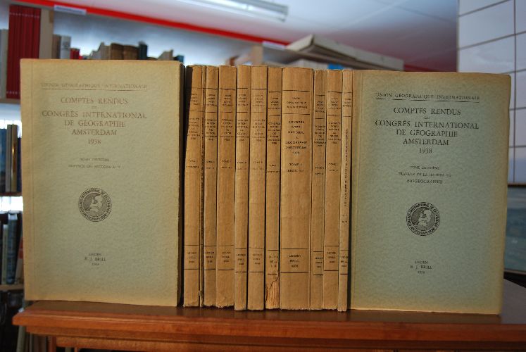 Comptes Rendus du Congres international de Geographie Amsterdam 1938.
