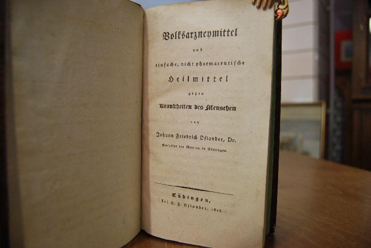 Volksarzneymittel und einfache, nicht pharmaceutische Heilmittel gegen Krankheiten des Menschen.