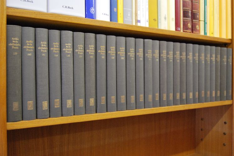 Archiv für die civilistische Praxis. 150- 153, 155, 157, 159. Band - 195. Band. Dabei Zehnjahresregister Band 174 - 183; 184-193. AcP.