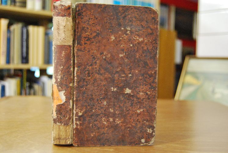Opera (Carminum, Epodon, Carmen saeculare, Satirarum, Epistolarum, Ars poetica.