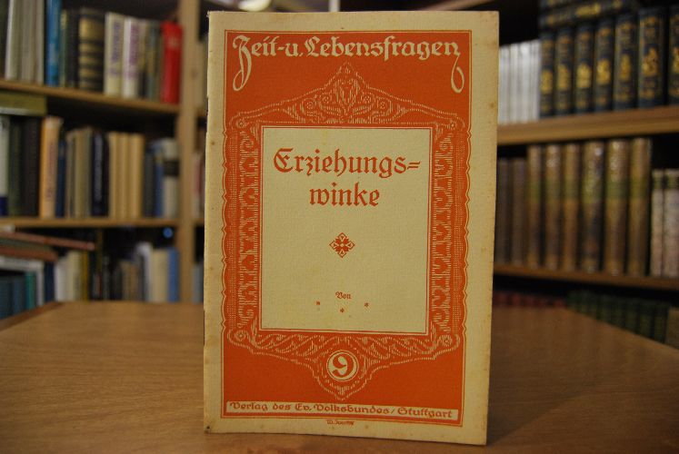 Erziehungswinke.