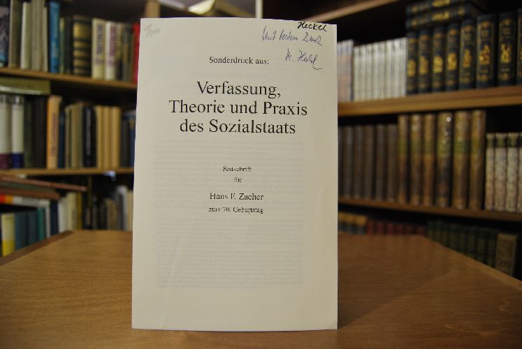 Sonderdruck des Aufsatzes "Die Kirchen im Sozialstaat. Staatskirchenrechtliche Probleme und Positionen kirchlicher Wohlfahrtspflege." Aus Verfassung, Theorie und Praxis des Sozialstaats. Festschrift für Hans F. Zacher zum 70. Geburtstag.