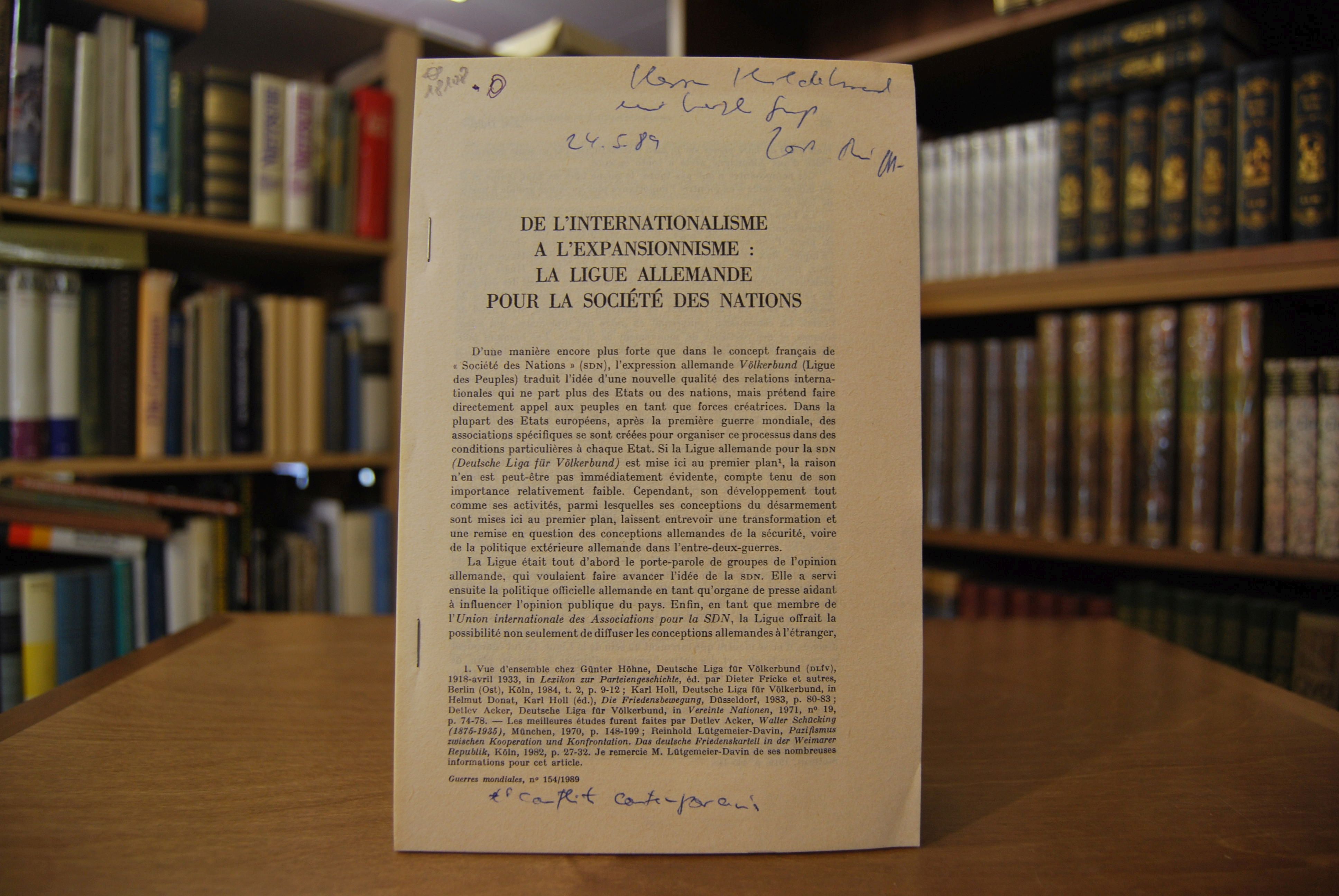 Sonderdruck des Aufsatzes "De l`Internationalisme a l`Expansionnisme La ligue Allemande pour la Societe des Nations." Aus Guerre mondiales, nr. 154.