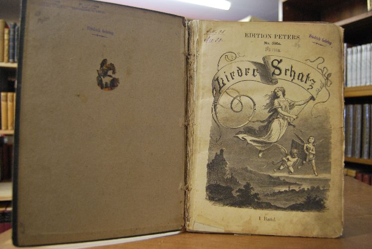 Erk`s Deutscher Liederschatz. Eine Auswahl der beliebtesten Volks-, Vaterlands-, Soldaten-, Jäger- und Studenten-Lieder für eine Singstimme mit Pianoforte-Begleitung. Neue Ausgabe. Edition Peters No. 395a. I. Band (apart).
