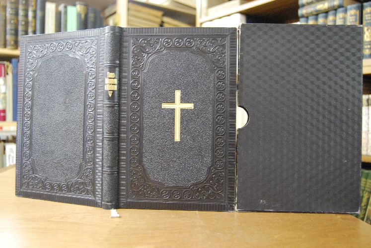 Das Neue Testament unsers Herrn und Heilandes Jesu Christi nach der deutschen Übersetzung D. Martin Luthers. Durchgesehen im Auftrage der Deutschen Evangelischen Kirchenkonferenz.