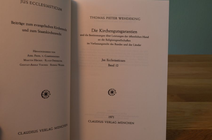 Die Kirchengutsgarantien und die Bestimmungen über Leistungen der öffentlichen Hand an die Religionsgesellschaften im Verfassungsrecht des Bundes und der Länder