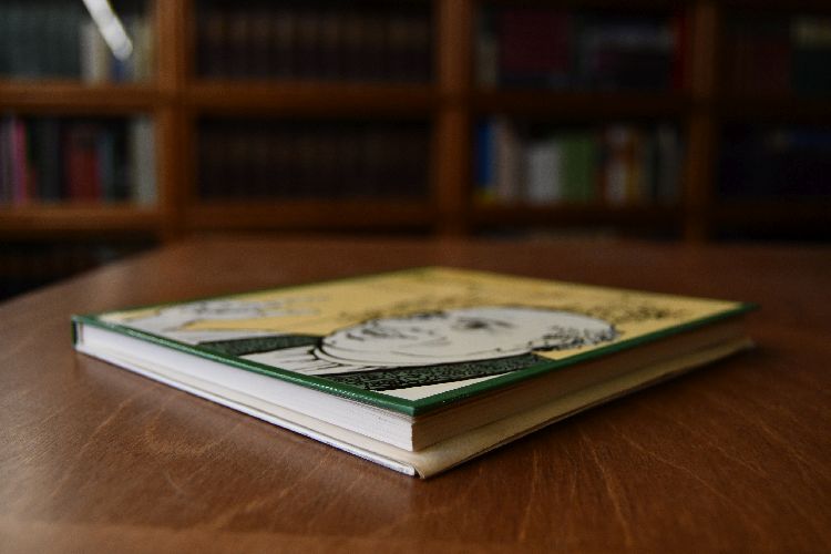 Schwäbische Bauernbibel. Predigten des Pfarrers Honorat Würstle von Spitzispui über die Genesis seiner andächtigen Gemeinde gehalten in schwäbischer Mundart.