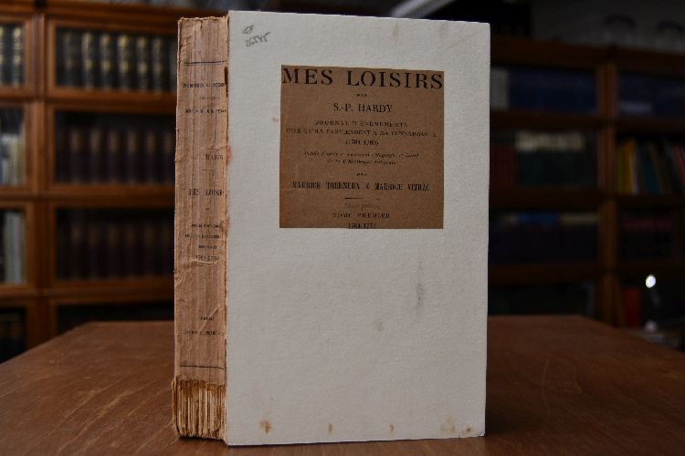 "Mes Loisirs" par S.-P. Hardy. Journal d`evenements tels qu`ils parviennent a ma connaissance (1764-1789). Tome premier 1764-1773 (apart).