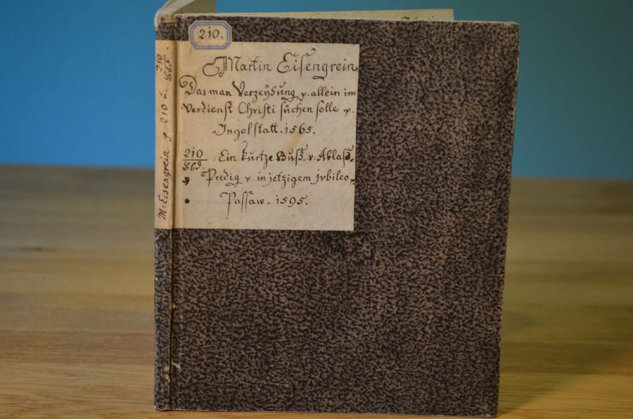 Ein tröstliche Predig, Das man Verzeyhung der Sünden und die Seligkait, allein in dem verdienst Christi des Herren suchen solle, und ob man dises verdienst Christi vor Jaren im Pabstumb auch gelehrt, und noch lehre. Zu Ingolstatt gepredigt, Jetzunder aber den irrenden zu einem underricht, und allen betrübten, erschlagnen gewissen zu einem trost, in Truck verfertigt. Durch Martinum Eisnegrein, der heiligen Schrifft Licentiatum, und Propst zu Moßpurg. Getruckt zu Ingolstatt durch Alexander und Samuel Weissenhorn
