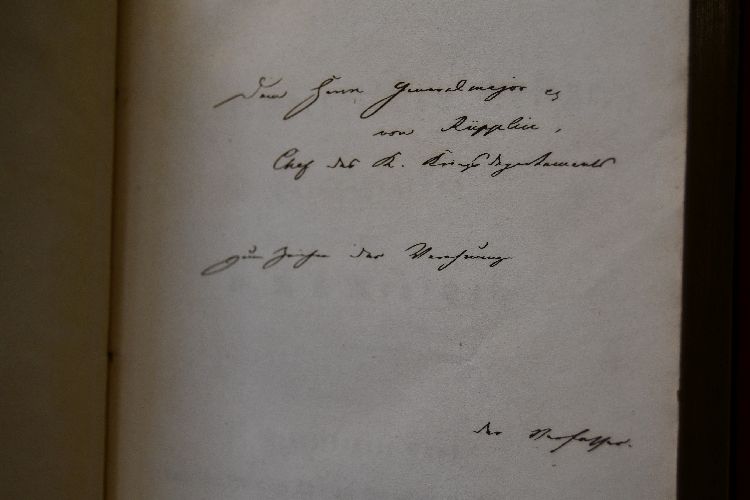 Vollständige, historisch und kritisch bearbeitete Sammlung der württembergischen Gesetze. Neunzehenter Band (in 3 Abtheilungen) enthaltend die Sammlung der Kriegs-Gesetze. 3 Bde.