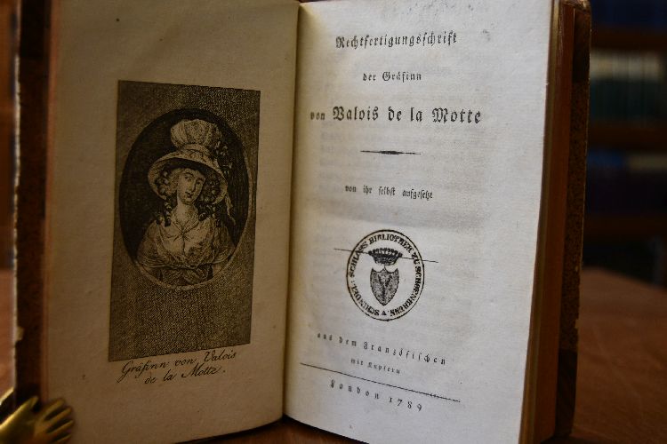 Rechtfertigungsschrift der Gräfinn von Valois de la Motte. Von ihr selbst aufgesetzt.