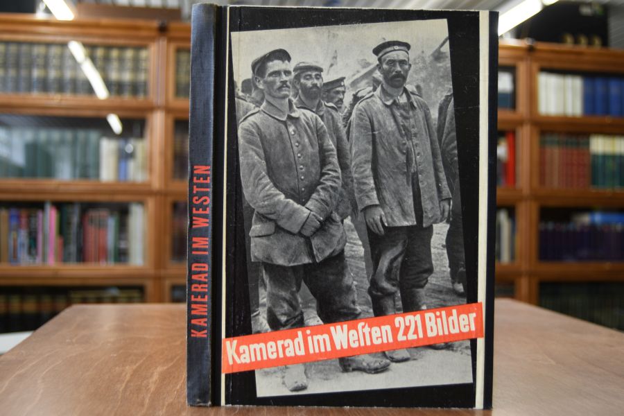 Kamerad im Westen. Ein Bericht in 221 Bildern.