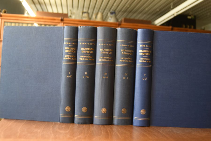 Wörterbuch der litauischen Schriftsprache. Litauisch-Deutsch. 5 Bde. (komplett).