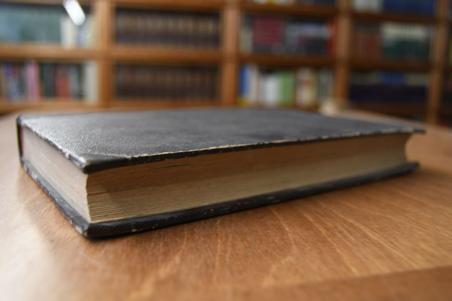 Handbuch der technisch-chemischen Untersuchungen. Eine Anleitung zur Prüfung und Werthbestimmung im gesammten Gewerbewesen oder der Hauswirthschaft vorkommenden und zur chemischen Untersuchung geeigneten Natur- und Kunsterzeugnisse.