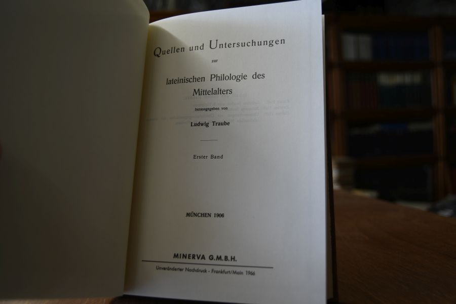 Quellen und Untersuchungen zur lateinischen Philologie des Mittelalters. Erster Band (apart).