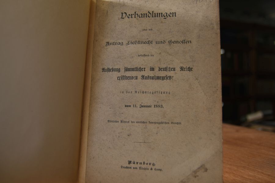 Verhandlungen über den Antrag Liebknecht und Genossen betreffend die Aufhebung sämmtlicher im deutschen Reiche existierenden Ausnahmegesetze in der Reichstagsitzung vom 11. Januar 1883.