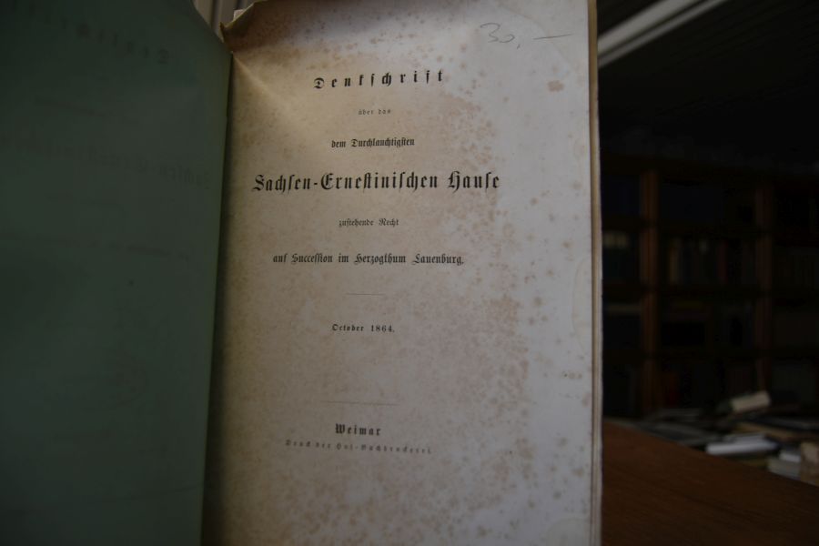 Denkschrift über das dem Durchlauchtigsten Sachsen-Ernestinischen Hause zustehende Recht auf Succession im Herzogthum Lauenburg.