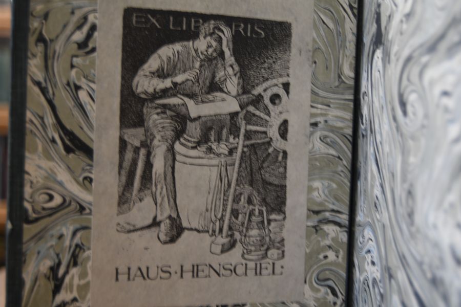 Die Wissenschaft vom Menschen. Ein Beitrag zum deutschen Geistesleben im Zeitalter des Rationalismus mit besonderer Rücksicht auf die Entwicklung der deutschen Geschichtsphilosophie im 18. Jahrhundert. Beigebunden Pflaum Chr. D., J.G. Droysens Historik in ihrer Bedeutung für die moderne Geschichtswissenschaft.