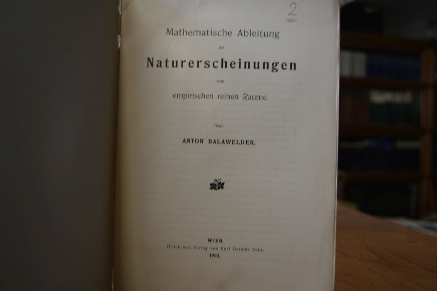 Mathematische Ableitung der Naturerscheinungen vom empirischen reinen Raume.