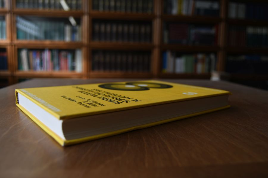 Spectroscopy in Chemistry and Physics Modern Trends.
