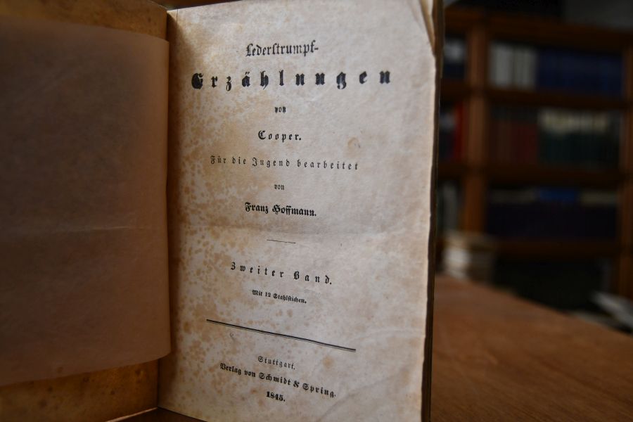 Lederstrumpf-Erzählungen von Cooper für die Jugend bearbeitet. Zweiter Band (von 2) apart.