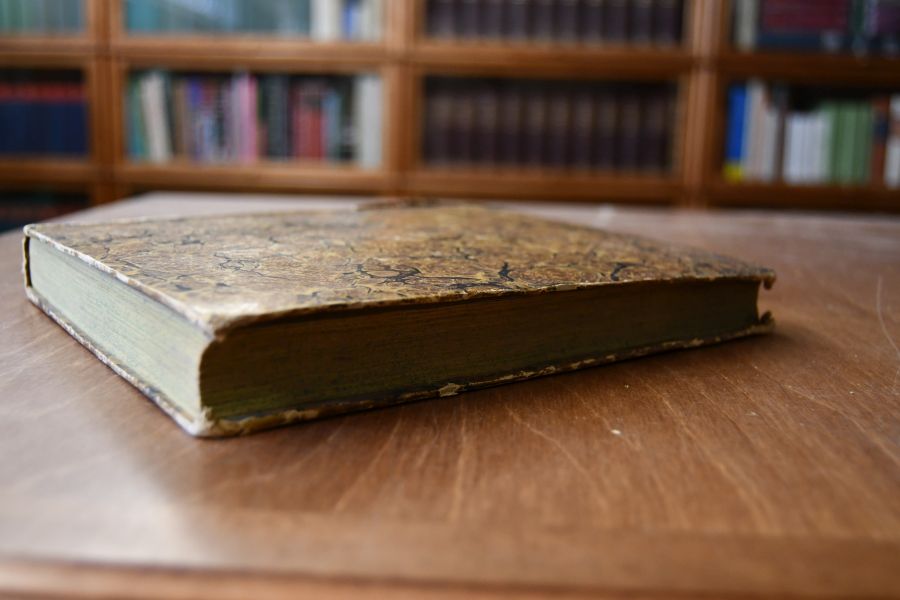 Neueste Geld-, Münz-, Mass- und Gewichtskunde für Kaufleute, Geschäftsmänner und Zeitungsleser. Mit einem Anhange, nützliche Angaben enthaltend, und einem Kupfer, die Länge mehrerer Ellen und Schuhe des Meters, der Arschine, und die Grundfläche des Liters darstellend.