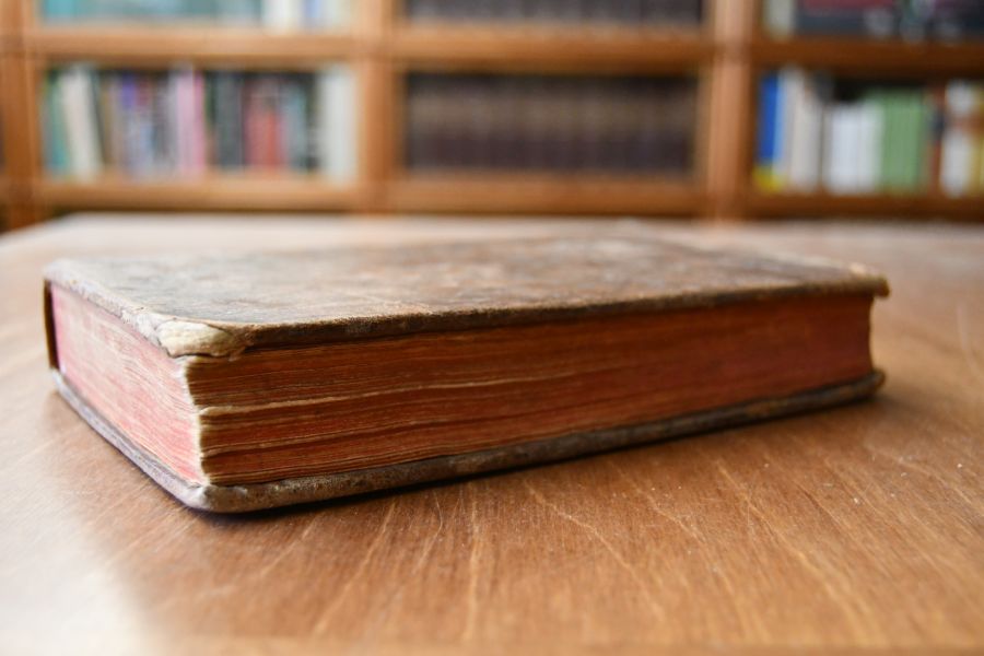 Douze Sermons sur divers textes de l`ecriture sainte.