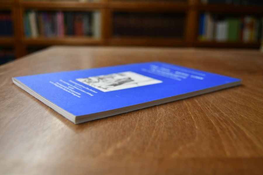Viel Fron - Wenig Lohn. Der württembergische Lehrerverein Wegbereiter einer Professionalisierung des Volksschullehrerberufes. Bilder, Dokumente und Texte zur Ausstellung. 160 Jahre Lehrerbewegung in Württemberg.