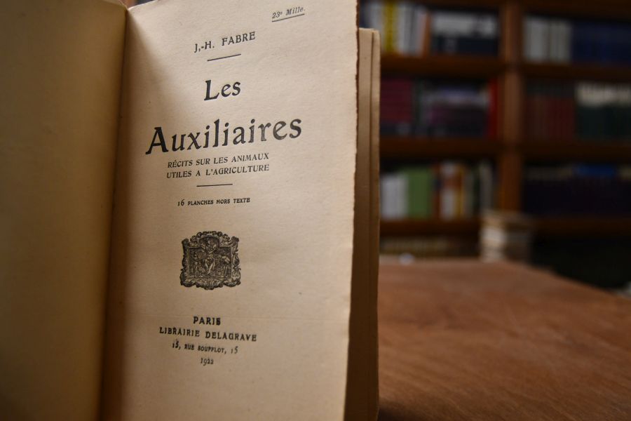 Les Auxiliaires. Recits sur les animaux utiles a l`agriculture.