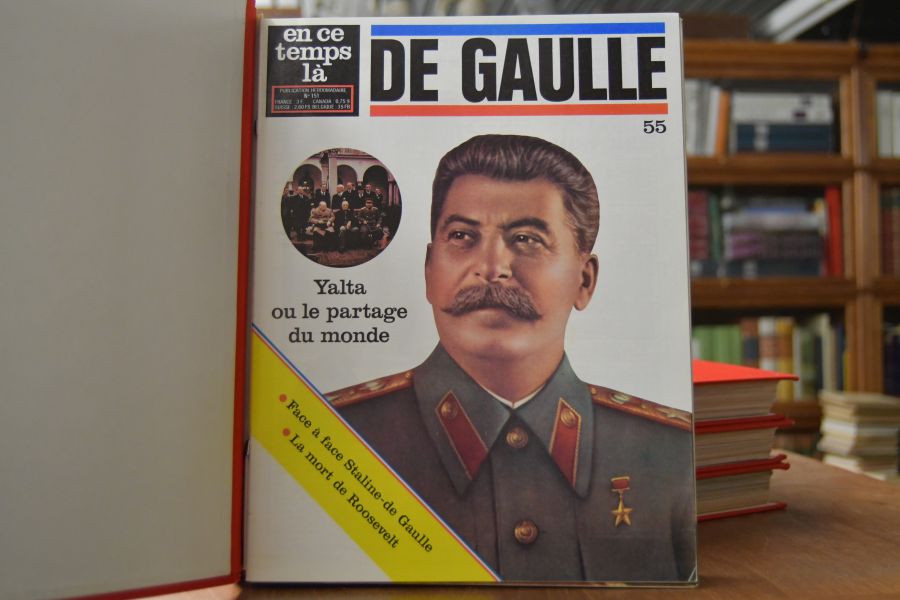 En ce temps la De Gaulle. Hefte 1-72 in 4 Ordnern (komplett).