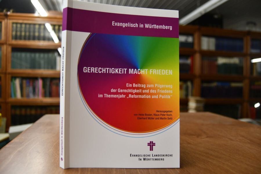 Gerechtigkeit macht Frieden. Ein Beitrag zum Pilgerweg der Gerechtigkeit und des Friedens im Themenjahr "Reformation und Politik".